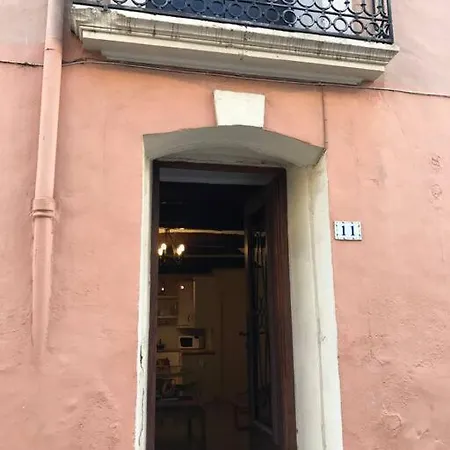 Historic French Townhouse Saint-Thibéry